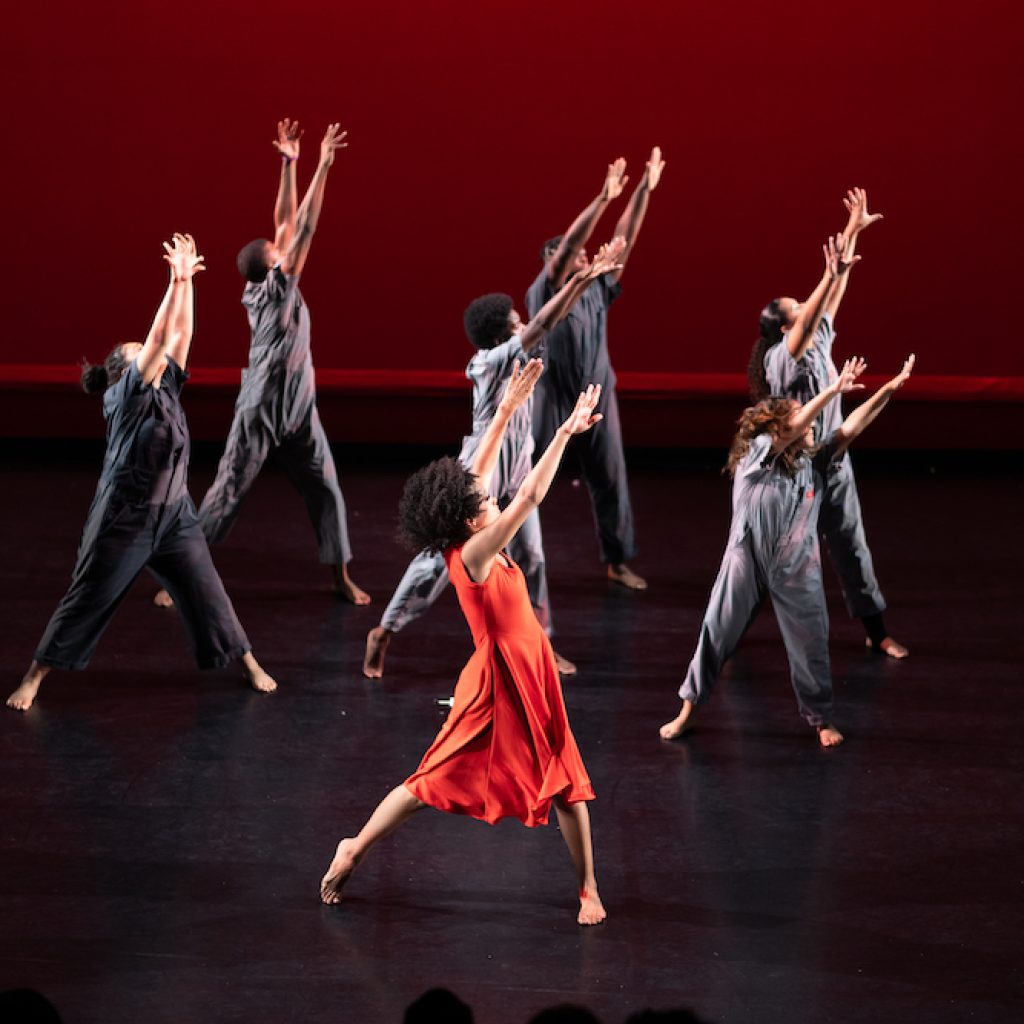 Young Dancemakers Company in 'Our Color' in the Finale Concert. Photo by Alice Chacon.